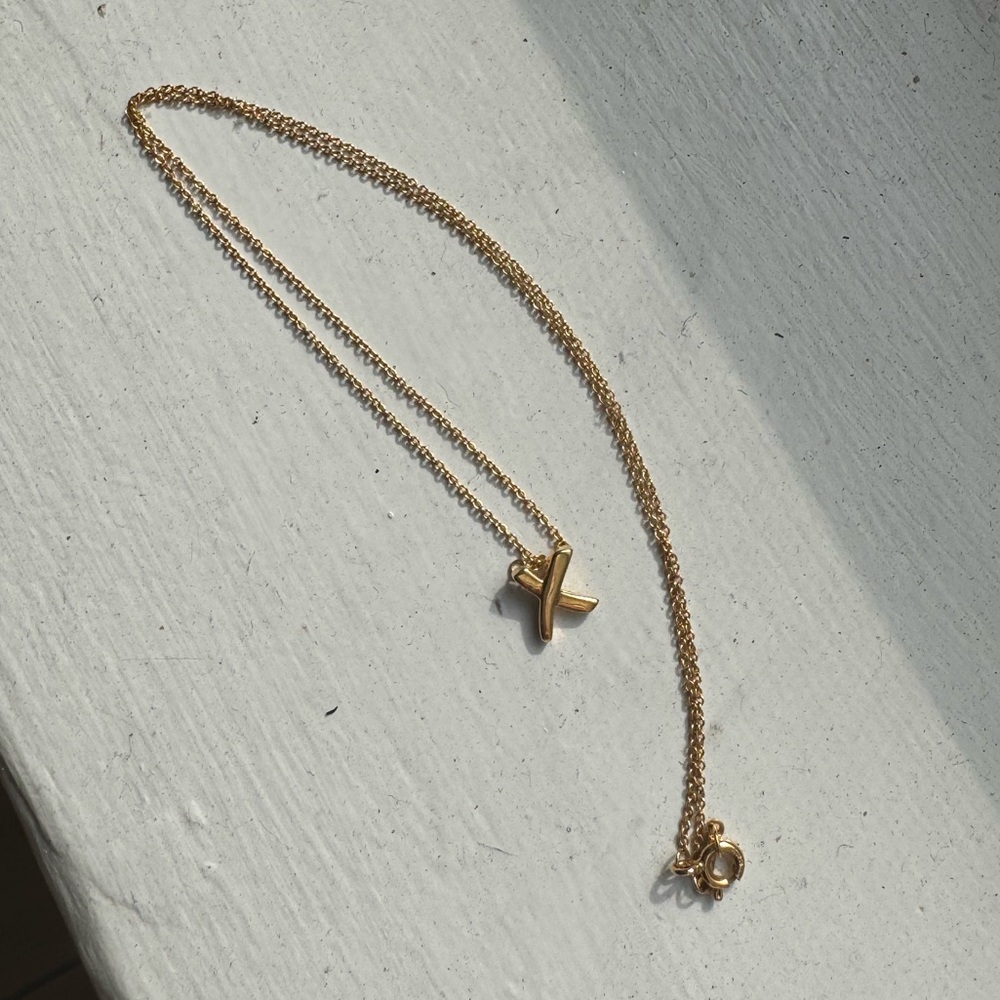Tiffany & Co Paloma's Graffiti X Pendant 18K Gold (Small)